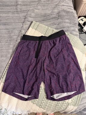 lululemon athletica Men's Athletic Shorts in Purple with Black Waistband